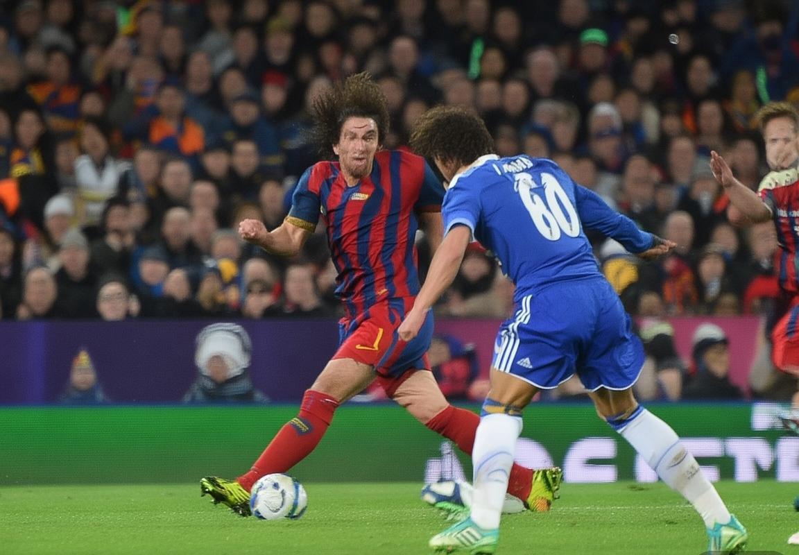 巴塞罗那vs切尔西：战术对决与球星表现回顾(图2)